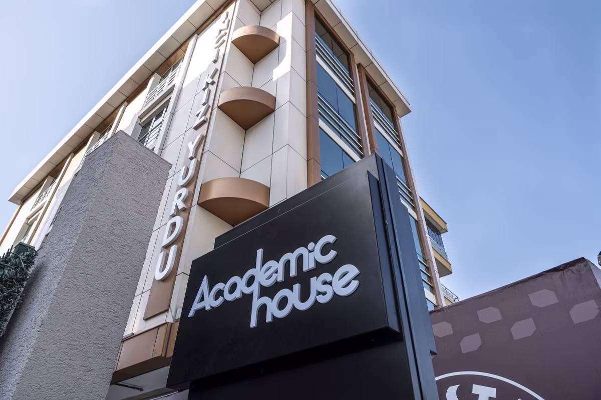 Academic House Ataşehir Kız Öğrenci Yurdu