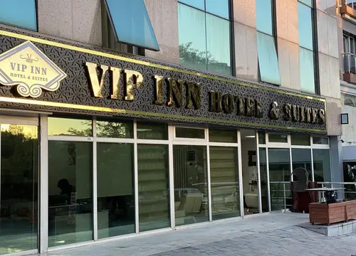 VIP Inn