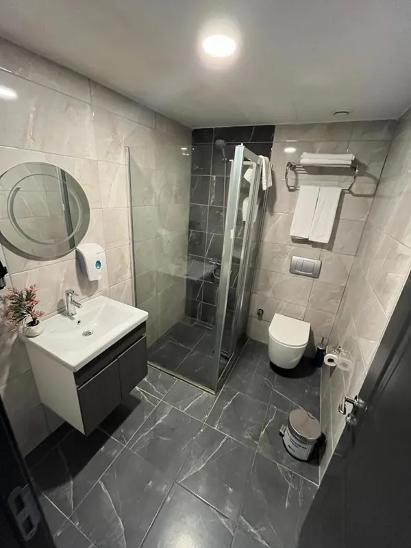 The Gate İki Kişilik Odanın Banyosu