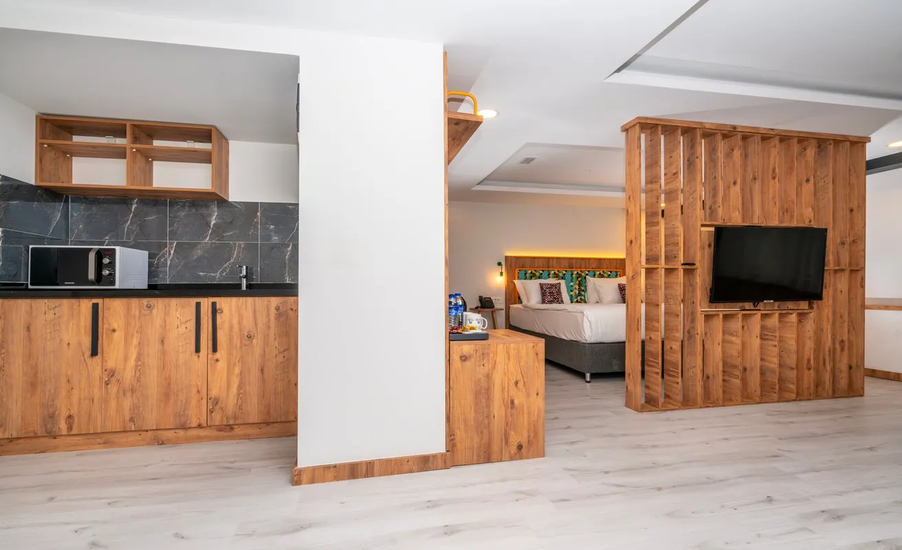 The Gate 3 Kişilik Mutfaklı Oda Tek Kişilik Bölüm ve Mutfak